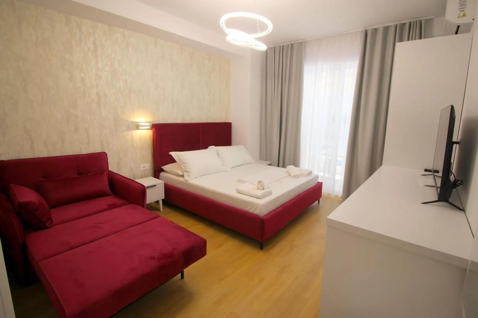 Oni Apartments Sarandë
