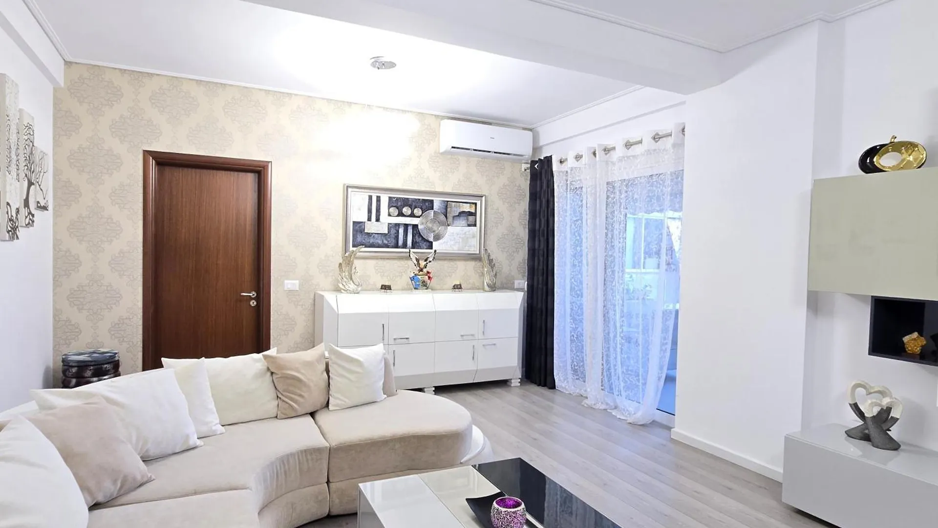 Oni Apartments Sarande
