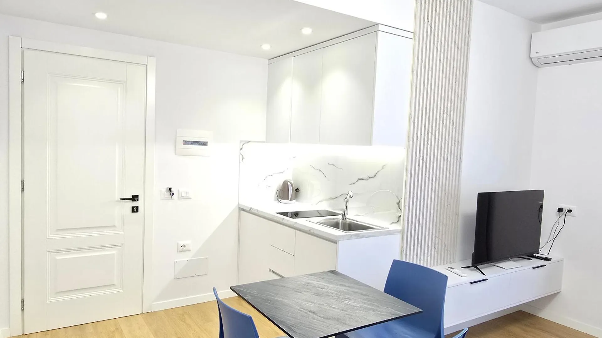 Oni Apartments Sarande