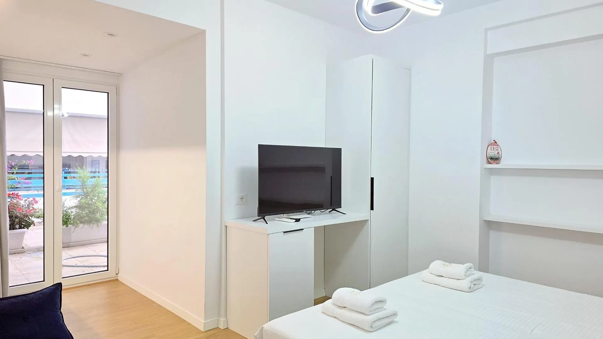 Oni Apartments Sarande 0*,  Albania